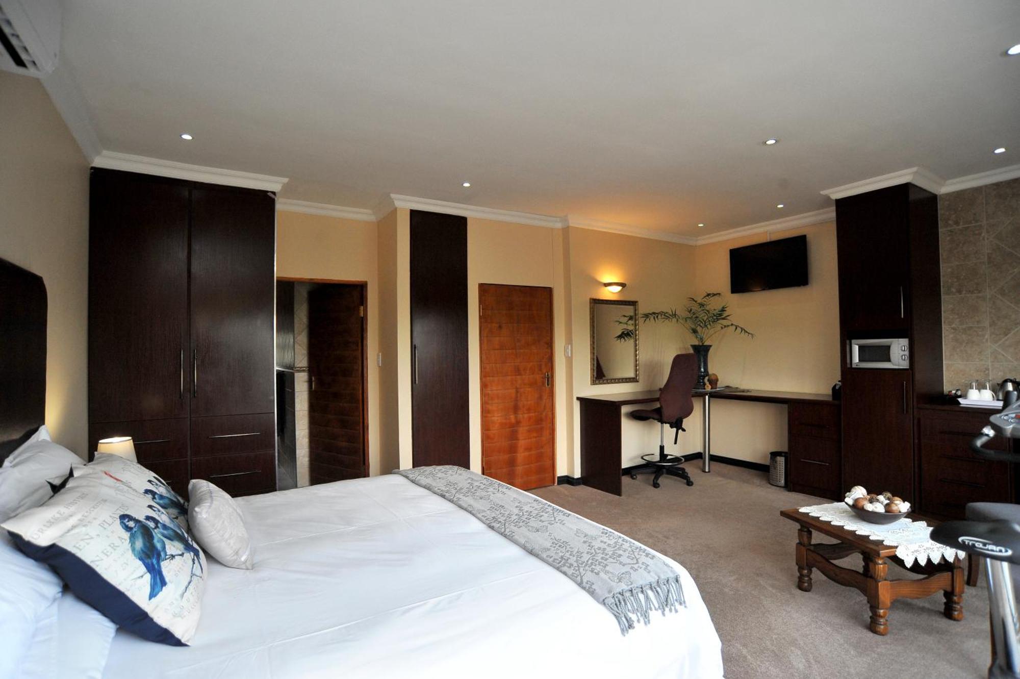 Sunset Manor Guest House بوتشيفستروم المظهر الخارجي الصورة