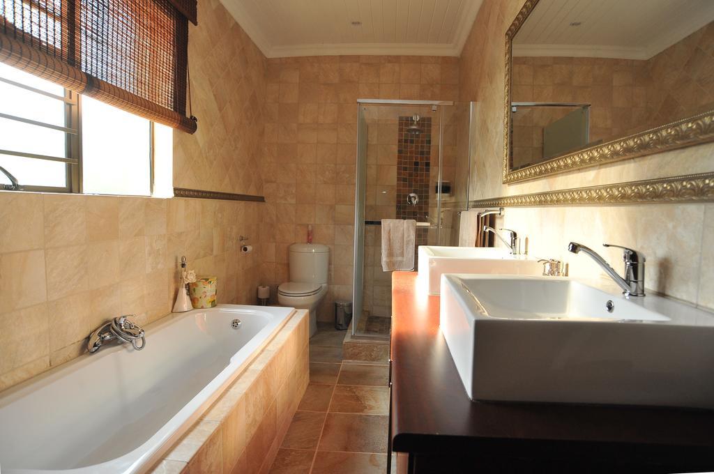 Sunset Manor Guest House بوتشيفستروم المظهر الخارجي الصورة