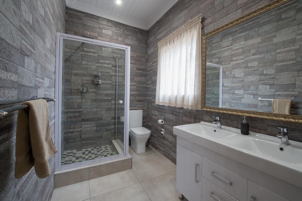 Sunset Manor Guest House بوتشيفستروم المظهر الخارجي الصورة