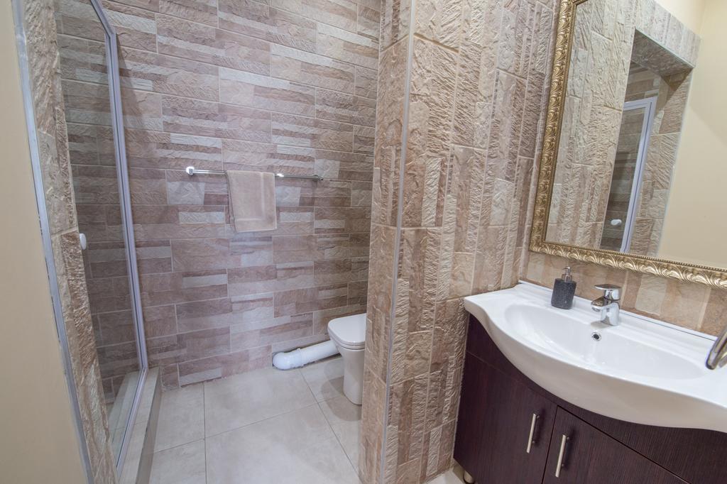 Sunset Manor Guest House بوتشيفستروم المظهر الخارجي الصورة