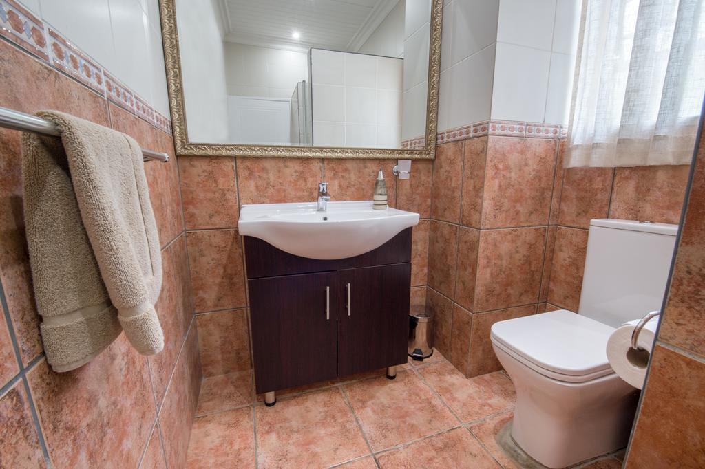 Sunset Manor Guest House بوتشيفستروم المظهر الخارجي الصورة