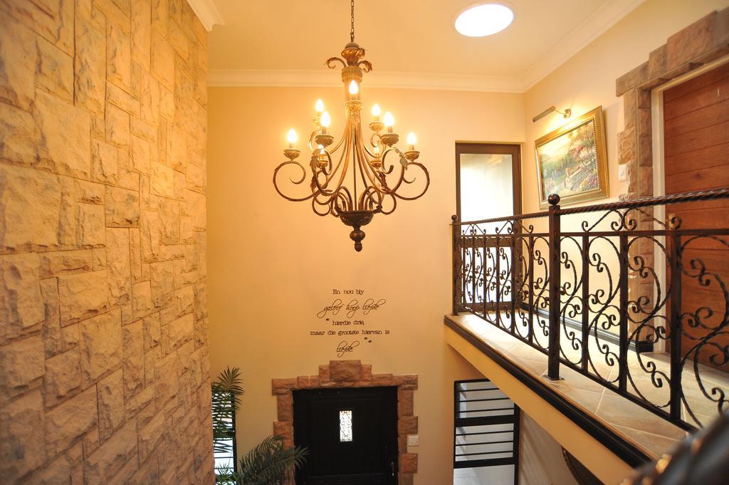 Sunset Manor Guest House بوتشيفستروم المظهر الخارجي الصورة