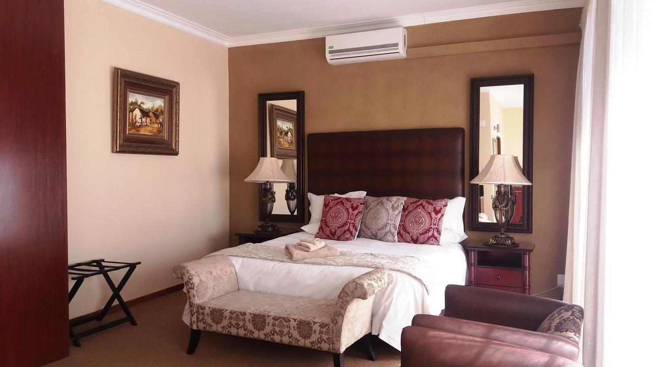 Sunset Manor Guest House بوتشيفستروم المظهر الخارجي الصورة