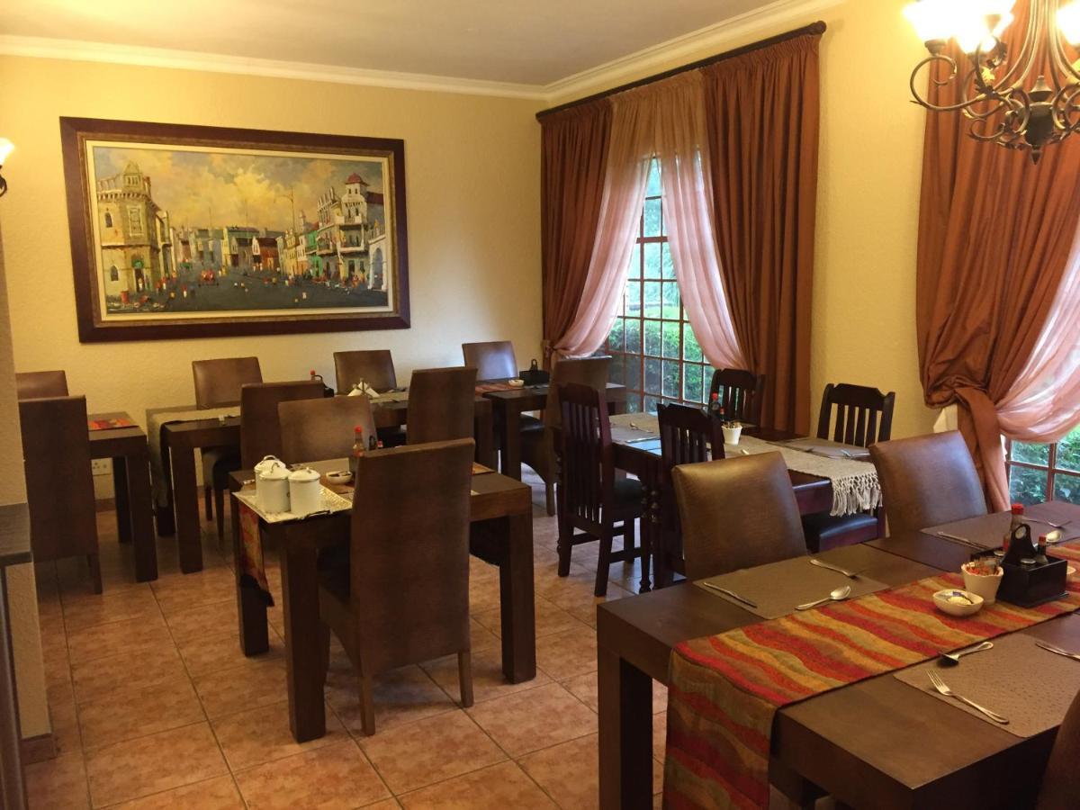 Sunset Manor Guest House بوتشيفستروم المظهر الخارجي الصورة